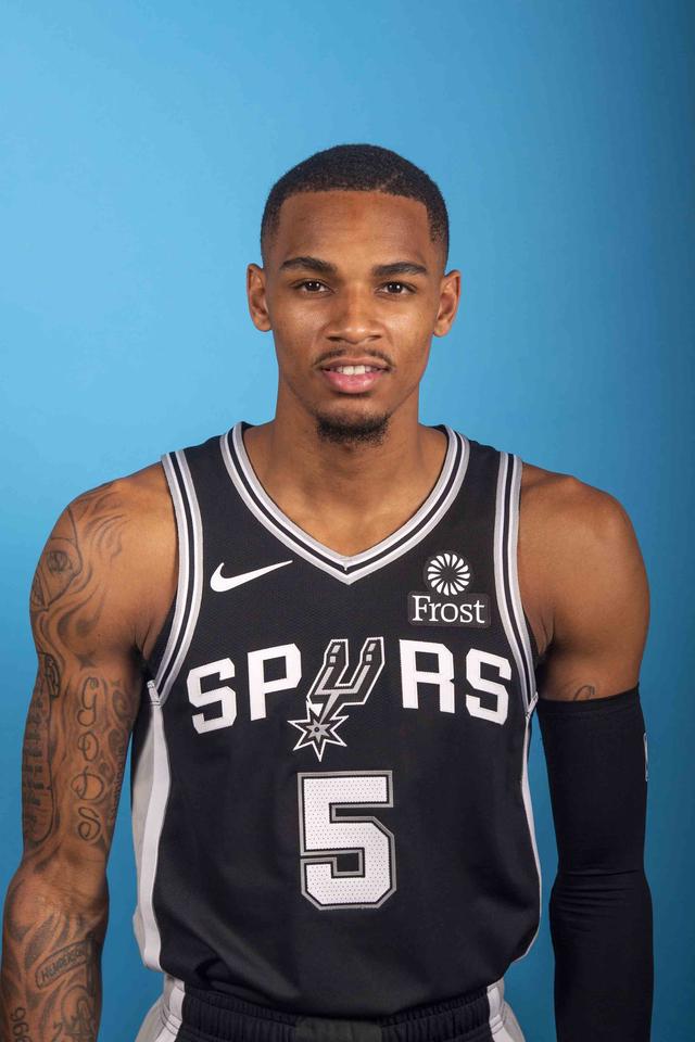 虑对管理层 虑对管理层