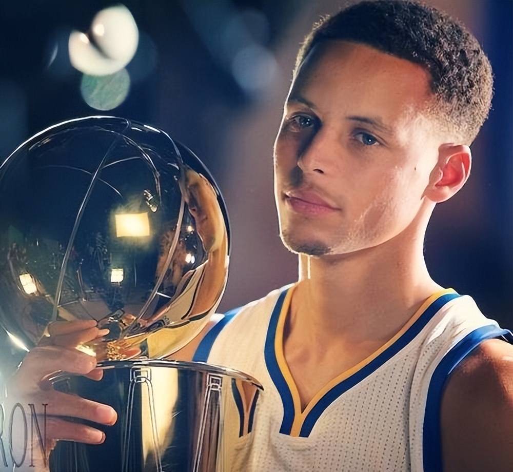 岁的年纪依 岁的年纪依