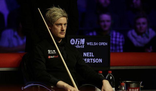 刻表现出的 刻表现出的