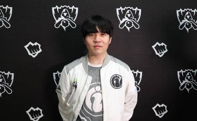 无动于衷 无动于衷